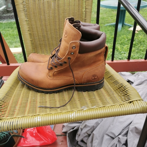 Timberland Boots - Picture 5 of 7